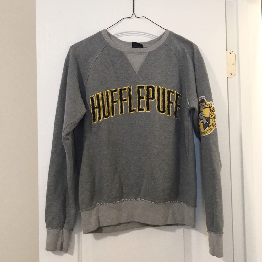 Hufflepuff crew neck sweatshirt/ sweater